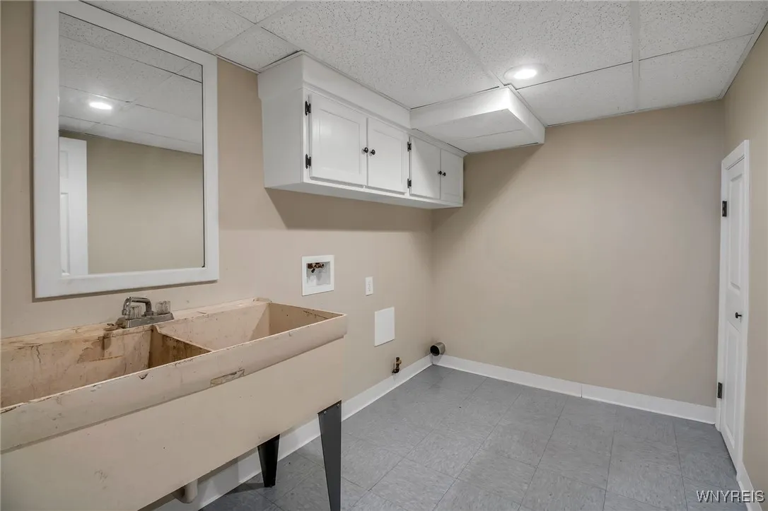 313 Hyland Avenue, Cheektowaga, New York 14043, Cheektowaga, New York 14043, 3 Bedrooms Bedrooms, 5 Rooms Rooms,1 BathroomBathrooms,Residential,For Sale,313 Hyland Avenue, Cheektowaga, New York 14043,0,B1635030