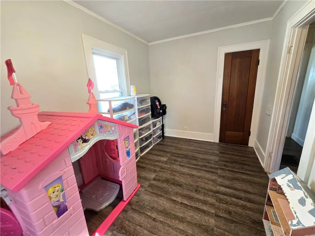 79 Dorsey Road, Greece, New York 14616, Greece, New York 14616, 3 Bedrooms Bedrooms, 7 Rooms Rooms,1 BathroomBathrooms,Residential,For Sale,79 Dorsey Road, Greece, New York 14616,0,R1638297