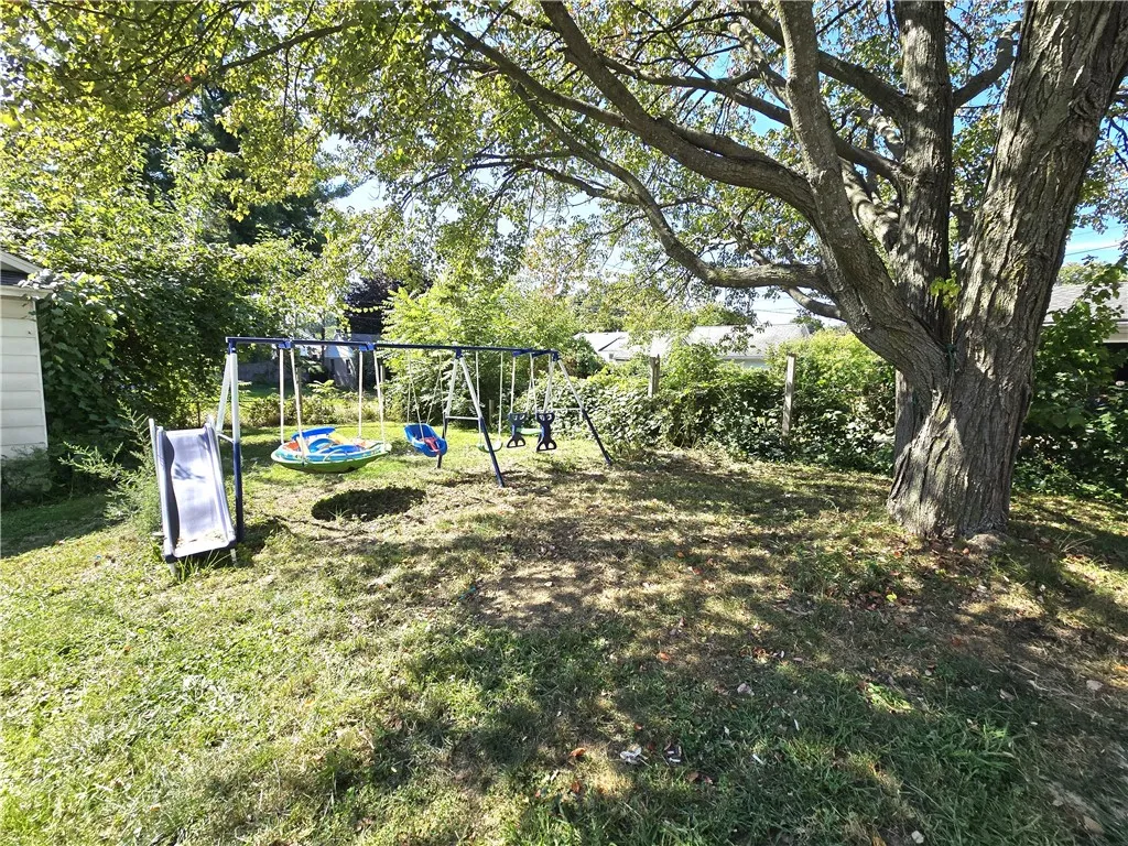 79 Dorsey Road, Greece, New York 14616, Greece, New York 14616, 3 Bedrooms Bedrooms, 7 Rooms Rooms,1 BathroomBathrooms,Residential,For Sale,79 Dorsey Road, Greece, New York 14616,0,R1638297
