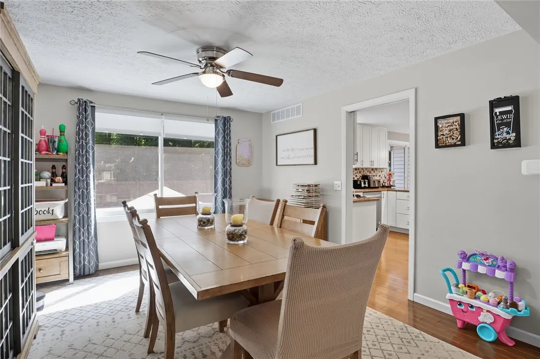 711 Audley, Webster, New York 14580, Webster, New York 14580, 4 Bedrooms Bedrooms, 10 Rooms Rooms,2 BathroomsBathrooms,Residential,For Sale,711 Audley, Webster, New York 14580,0,R1638307