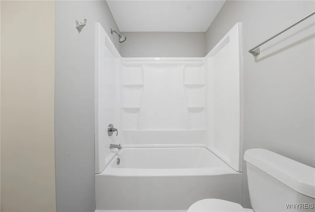 60 Highland Drive, Elma, New York 14059, Elma, New York 14059, 4 Bedrooms Bedrooms, 8 Rooms Rooms,2 BathroomsBathrooms,Residential,For Sale,60 Highland Drive, Elma, New York 14059,0,B1636993