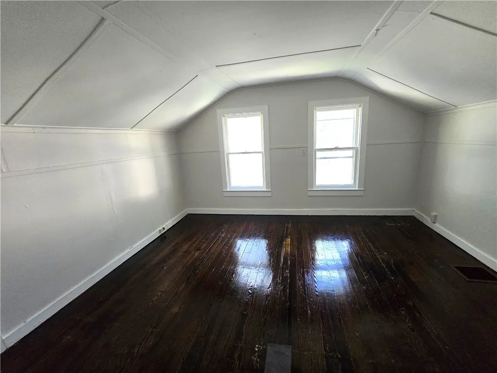 829 Goodman S Street, Rochester, New York 14607, Rochester, New York 14607, 3 Bedrooms Bedrooms, 7 Rooms Rooms,1 BathroomBathrooms,Residential,For Sale,829 Goodman S Street, Rochester, New York 14607,0,R1638291