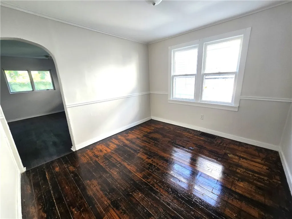 829 Goodman S Street, Rochester, New York 14607, Rochester, New York 14607, 3 Bedrooms Bedrooms, 7 Rooms Rooms,1 BathroomBathrooms,Residential,For Sale,829 Goodman S Street, Rochester, New York 14607,0,R1638291