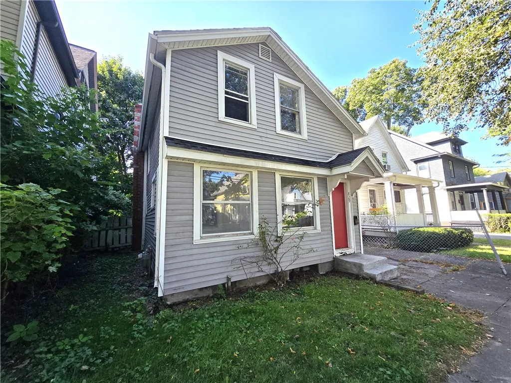 829 Goodman S Street, Rochester, New York 14607, Rochester, New York 14607, 3 Bedrooms Bedrooms, 7 Rooms Rooms,1 BathroomBathrooms,Residential,For Sale,829 Goodman S Street, Rochester, New York 14607,0,R1638291