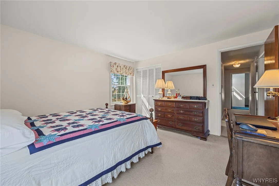 425 Woodward Crescent, West Seneca, New York 14224, West Seneca, New York 14224, 4 Bedrooms Bedrooms, 8 Rooms Rooms,2 BathroomsBathrooms,Residential,For Sale,425 Woodward Crescent, West Seneca, New York 14224,0,B1636992