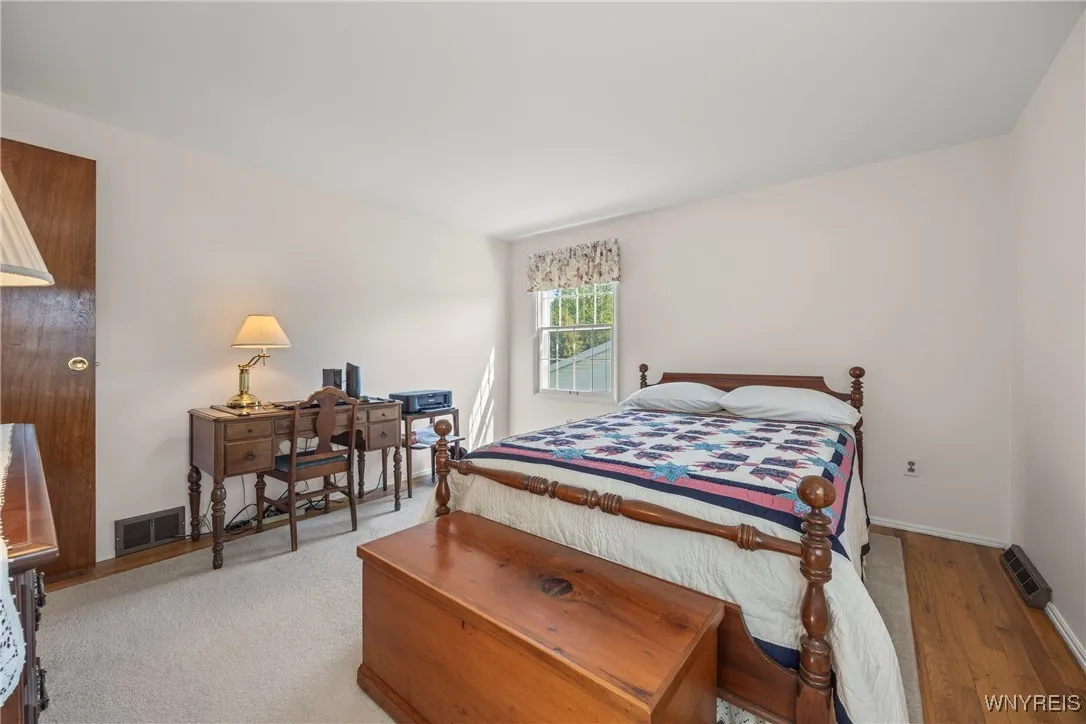 425 Woodward Crescent, West Seneca, New York 14224, West Seneca, New York 14224, 4 Bedrooms Bedrooms, 8 Rooms Rooms,2 BathroomsBathrooms,Residential,For Sale,425 Woodward Crescent, West Seneca, New York 14224,0,B1636992