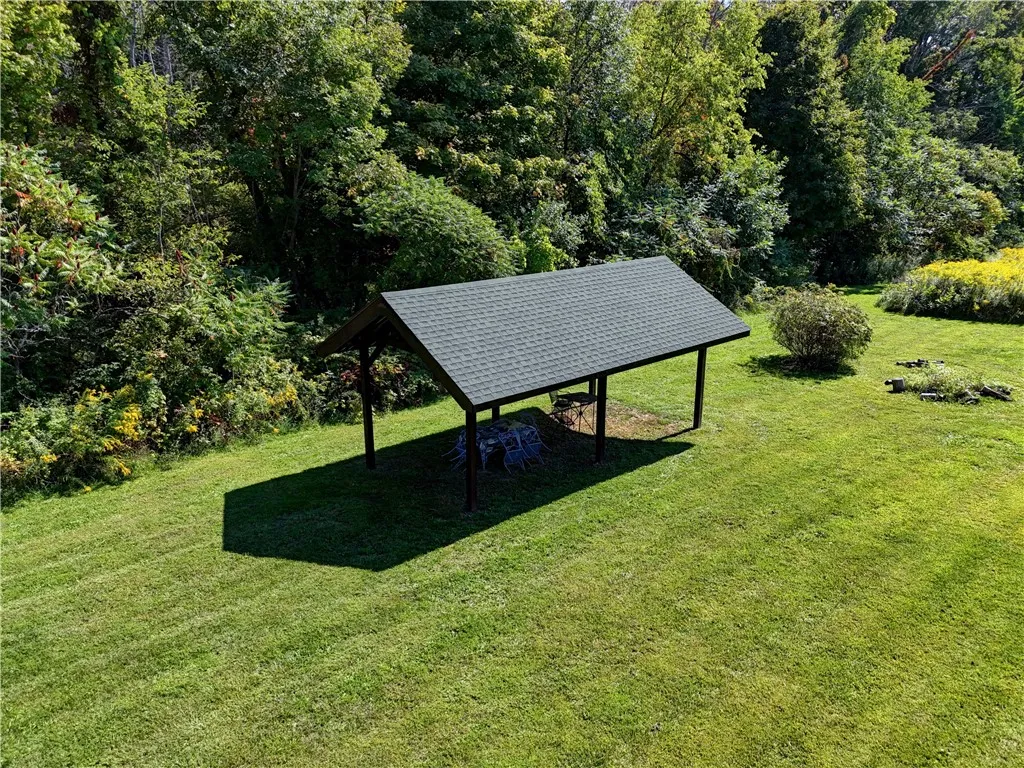 5279 Russell Road, Marion, New York 14505, Marion, New York 14505, 2 Bedrooms Bedrooms, 7 Rooms Rooms,1 BathroomBathrooms,Residential,For Sale,5279 Russell Road, Marion, New York 14505,0,R1637150