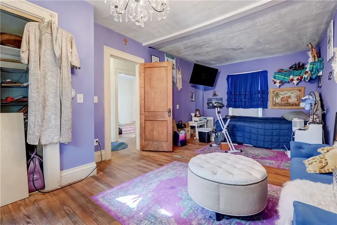 24 Whittier Park, Rochester, New York 14621, Rochester, New York 14621, 2 Bedrooms Bedrooms, 5 Rooms Rooms,1 BathroomBathrooms,Residential,For Sale,24 Whittier Park, Rochester, New York 14621,0,R1638000