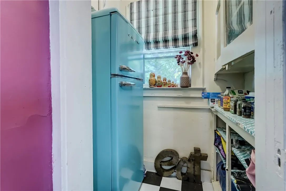 24 Whittier Park, Rochester, New York 14621, Rochester, New York 14621, 2 Bedrooms Bedrooms, 5 Rooms Rooms,1 BathroomBathrooms,Residential,For Sale,24 Whittier Park, Rochester, New York 14621,0,R1638000