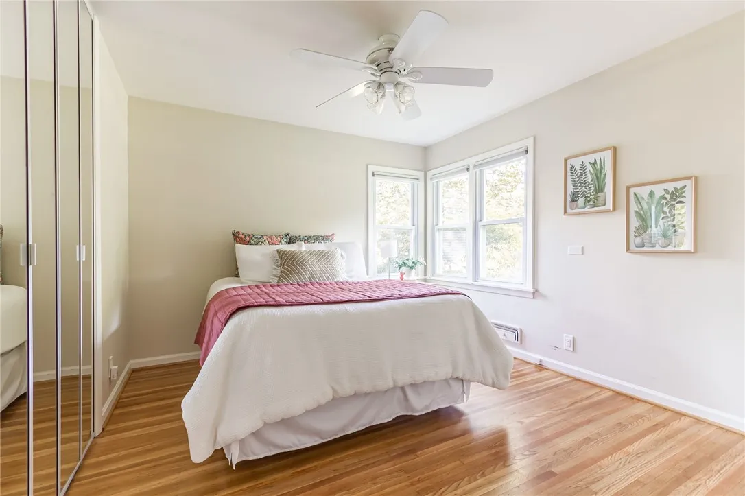 40 Overbrook Road, Pittsford, New York 14618, Pittsford, New York 14618, 3 Bedrooms Bedrooms, 8 Rooms Rooms,2 BathroomsBathrooms,Residential,For Sale,40 Overbrook Road, Pittsford, New York 14618,0,R1637988