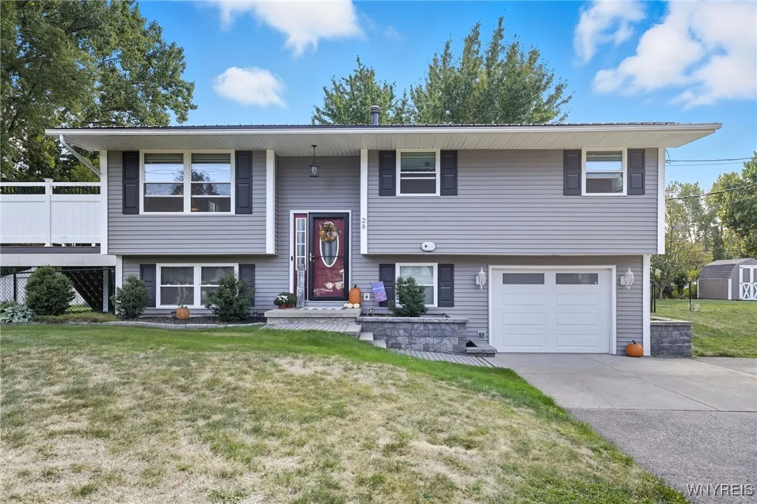 28 Manor Lane, Royalton, New York 14105, Royalton, New York 14105, 4 Bedrooms Bedrooms, 8 Rooms Rooms,1 BathroomBathrooms,Residential,Closed,28 Manor Lane, Royalton, New York 14105,0,B1638189