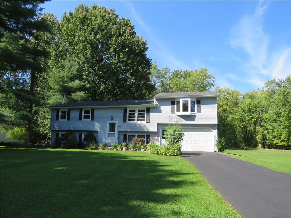 109 Hutchings Road, Ogden, New York 14624, Ogden, New York 14624, 4 Bedrooms Bedrooms, 9 Rooms Rooms,1 BathroomBathrooms,Residential,Closed,109 Hutchings Road, Ogden, New York 14624,0,R1638359