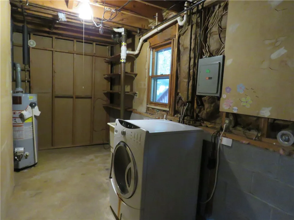 109 Hutchings Road, Ogden, New York 14624, Ogden, New York 14624, 4 Bedrooms Bedrooms, 9 Rooms Rooms,1 BathroomBathrooms,Residential,Closed,109 Hutchings Road, Ogden, New York 14624,0,R1638359