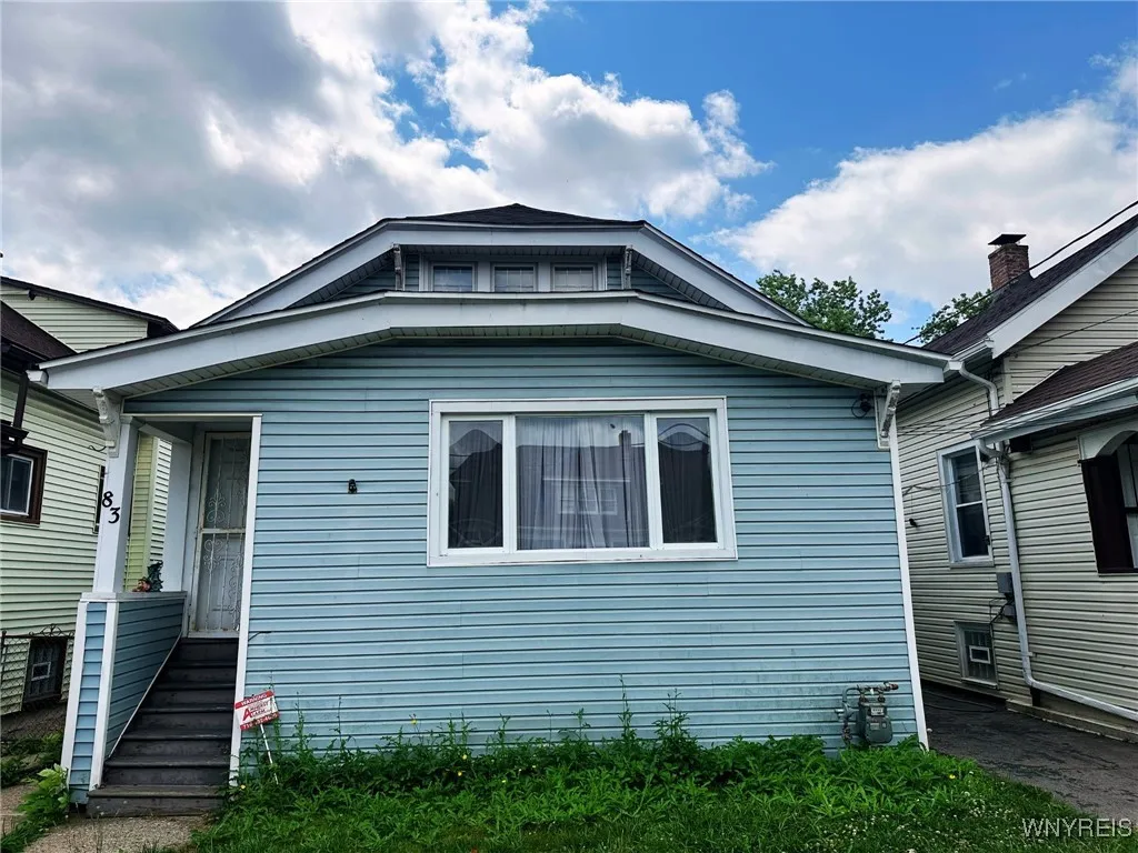 83 Collingwood Avenue, Buffalo, New York 14215, Buffalo, New York 14215, 4 Bedrooms Bedrooms, 7 Rooms Rooms,1 BathroomBathrooms,Residential,For Sale,83 Collingwood Avenue, Buffalo, New York 14215,0,B1638367