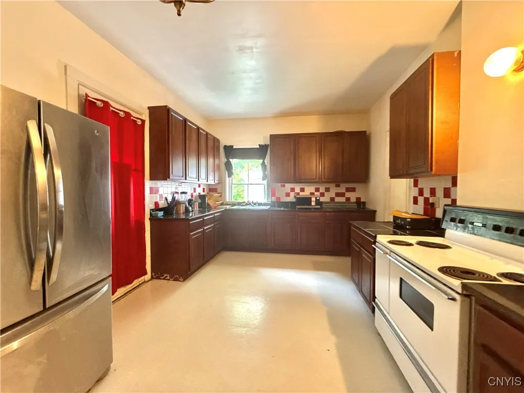 19 Lake Street, Richland, New York 13142, Richland, New York 13142, 6 Bedrooms Bedrooms, 12 Rooms Rooms,3 BathroomsBathrooms,Residential,For Sale,19 Lake Street, Richland, New York 13142,0,S1638098