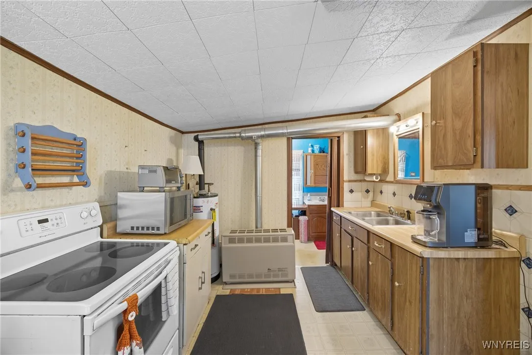257 Fredericka Street, North Tonawanda, New York 1, North Tonawanda, New York 14120, 2 Bedrooms Bedrooms, 6 Rooms Rooms,1 BathroomBathrooms,Residential,Closed,257 Fredericka Street, North Tonawanda, New York 1,0,B1597555