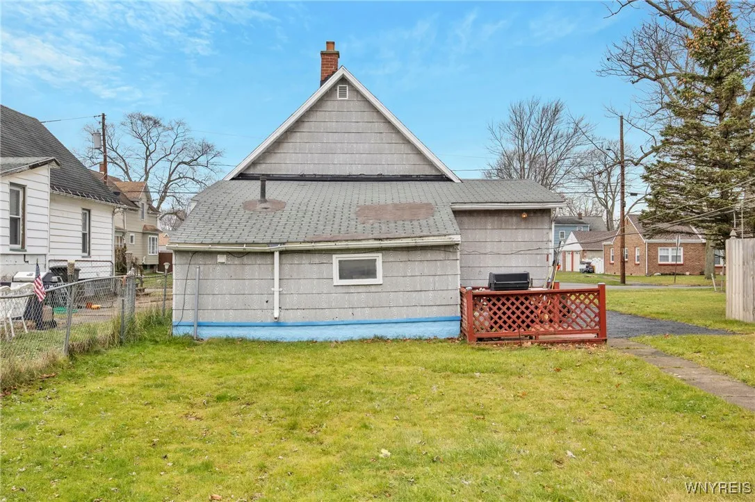 257 Fredericka Street, North Tonawanda, New York 1, North Tonawanda, New York 14120, 2 Bedrooms Bedrooms, 6 Rooms Rooms,1 BathroomBathrooms,Residential,Closed,257 Fredericka Street, North Tonawanda, New York 1,0,B1597555