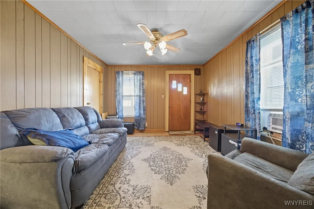 257 Fredericka Street, North Tonawanda, New York 1, North Tonawanda, New York 14120, 2 Bedrooms Bedrooms, 6 Rooms Rooms,1 BathroomBathrooms,Residential,Closed,257 Fredericka Street, North Tonawanda, New York 1,0,B1597555