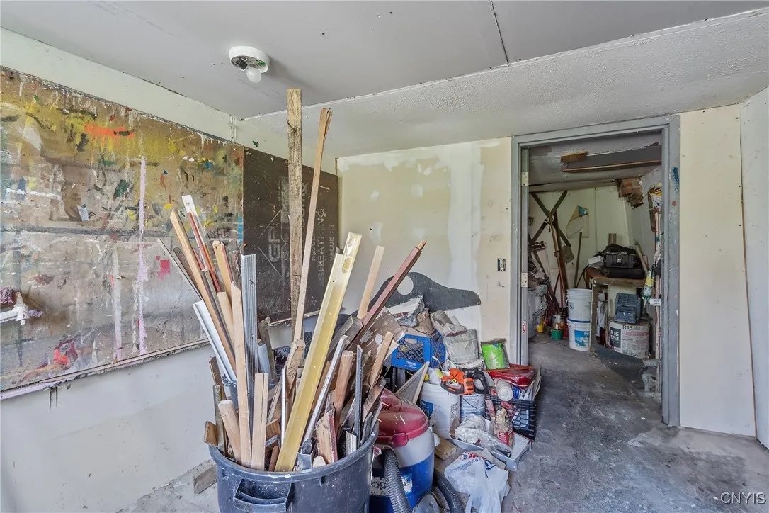 518 East Brighton Avenue, Syracuse, New York 13210, Syracuse, New York 13210, 5 Bedrooms Bedrooms, 8 Rooms Rooms,1 BathroomBathrooms,Residential Lease,For Rent,518 East Brighton Avenue, Syracuse, New York 13210,0,S1638115
