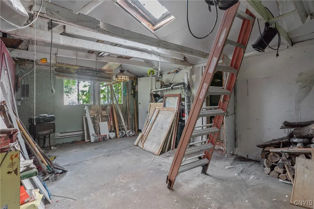 518 East Brighton Avenue, Syracuse, New York 13210, Syracuse, New York 13210, 5 Bedrooms Bedrooms, 8 Rooms Rooms,1 BathroomBathrooms,Residential Lease,For Rent,518 East Brighton Avenue, Syracuse, New York 13210,0,S1638115
