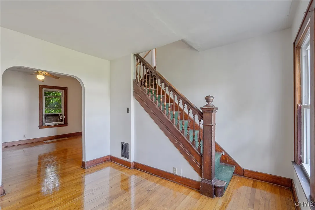 518 East Brighton Avenue, Syracuse, New York 13210, Syracuse, New York 13210, 5 Bedrooms Bedrooms, 8 Rooms Rooms,1 BathroomBathrooms,Residential Lease,For Rent,518 East Brighton Avenue, Syracuse, New York 13210,0,S1638115