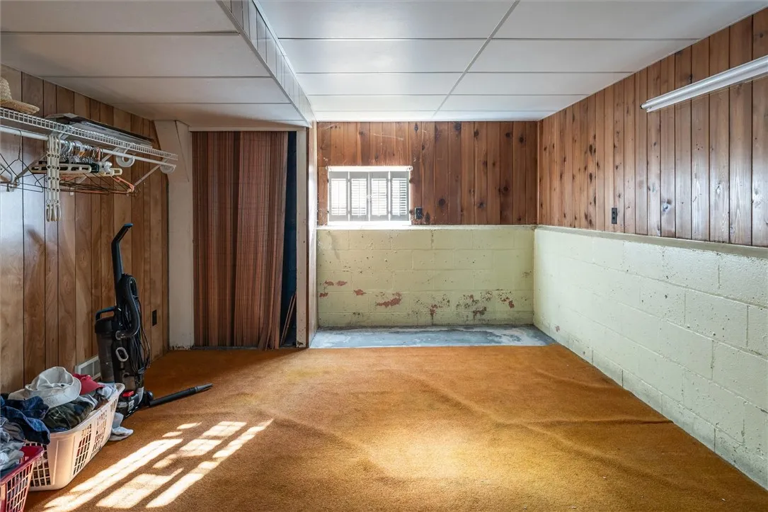 189 Fielding Road, Greece, New York 14626, Greece, New York 14626, 4 Bedrooms Bedrooms, 7 Rooms Rooms,1 BathroomBathrooms,Residential,Closed,189 Fielding Road, Greece, New York 14626,0,R1638361