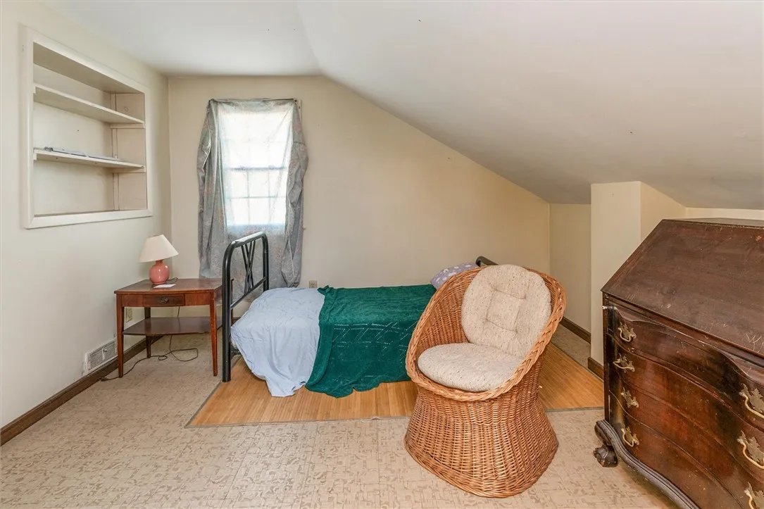189 Fielding Road, Greece, New York 14626, Greece, New York 14626, 4 Bedrooms Bedrooms, 7 Rooms Rooms,1 BathroomBathrooms,Residential,Closed,189 Fielding Road, Greece, New York 14626,0,R1638361