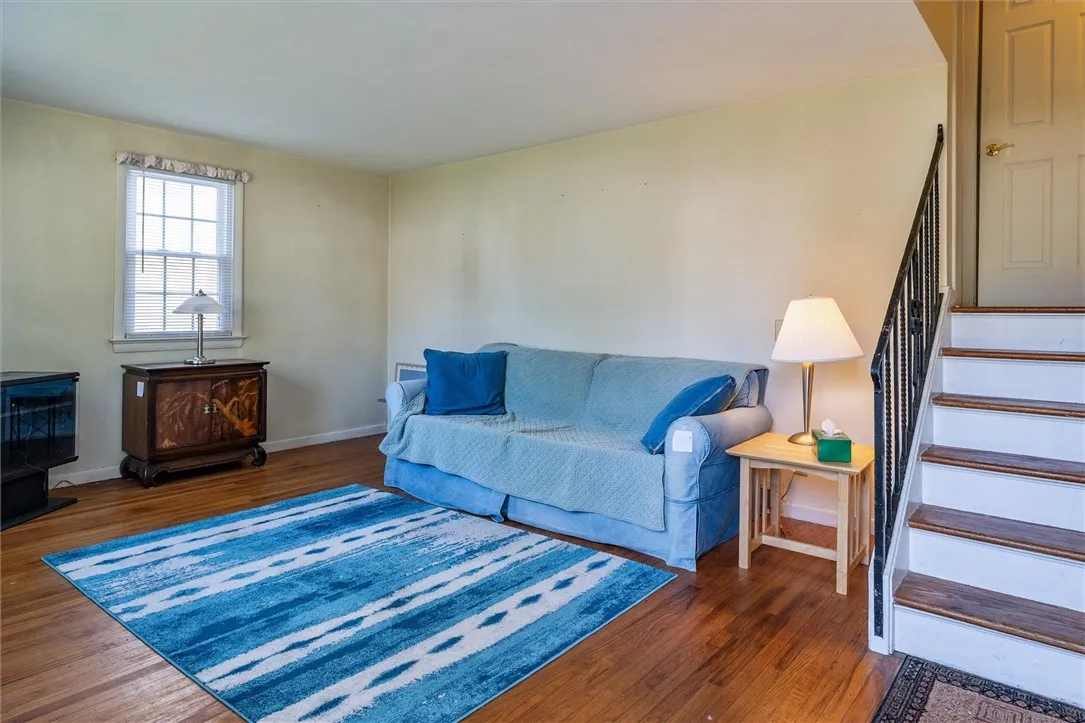189 Fielding Road, Greece, New York 14626, Greece, New York 14626, 4 Bedrooms Bedrooms, 7 Rooms Rooms,1 BathroomBathrooms,Residential,Closed,189 Fielding Road, Greece, New York 14626,0,R1638361