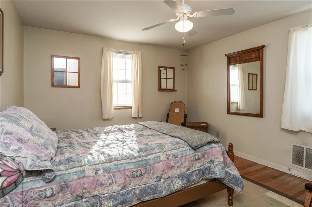 189 Fielding Road, Greece, New York 14626, Greece, New York 14626, 4 Bedrooms Bedrooms, 7 Rooms Rooms,1 BathroomBathrooms,Residential,Closed,189 Fielding Road, Greece, New York 14626,0,R1638361