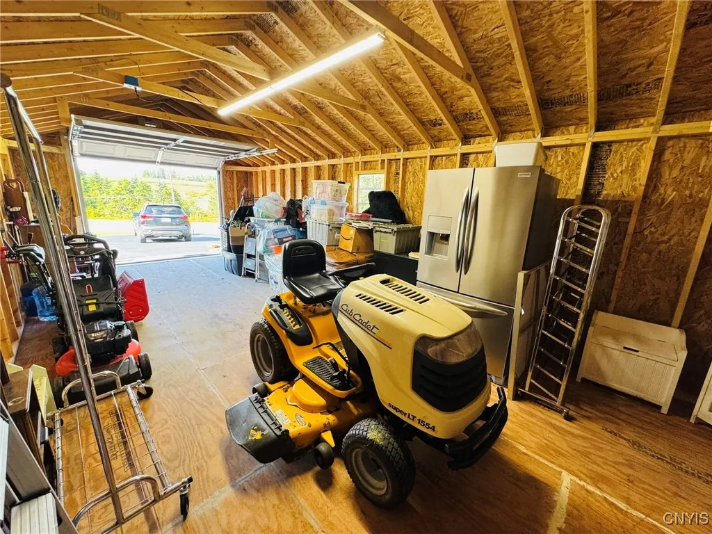 Detached Garage