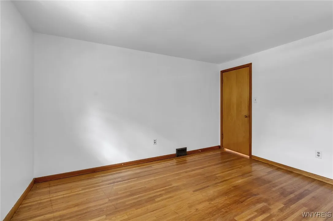 1399 Doebler Drive, North Tonawanda, New York 1412, North Tonawanda, New York 14120, 3 Bedrooms Bedrooms, 7 Rooms Rooms,1 BathroomBathrooms,Residential,For Sale,1399 Doebler Drive, North Tonawanda, New York 1412,0,B1638041
