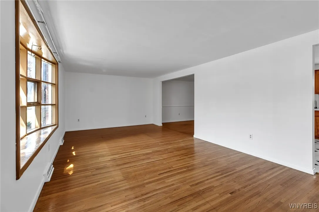 1399 Doebler Drive, North Tonawanda, New York 1412, North Tonawanda, New York 14120, 3 Bedrooms Bedrooms, 7 Rooms Rooms,1 BathroomBathrooms,Residential,For Sale,1399 Doebler Drive, North Tonawanda, New York 1412,0,B1638041