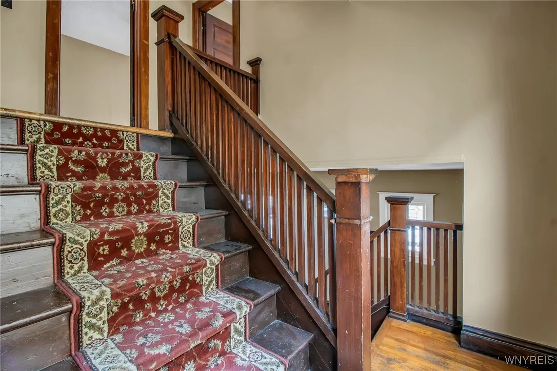 31 Hughes Avenue, Buffalo, New York 14208, Buffalo, New York 14208, 7 Bedrooms Bedrooms, 10 Rooms Rooms,2 BathroomsBathrooms,Residential,For Sale,31 Hughes Avenue, Buffalo, New York 14208,0,B1638393