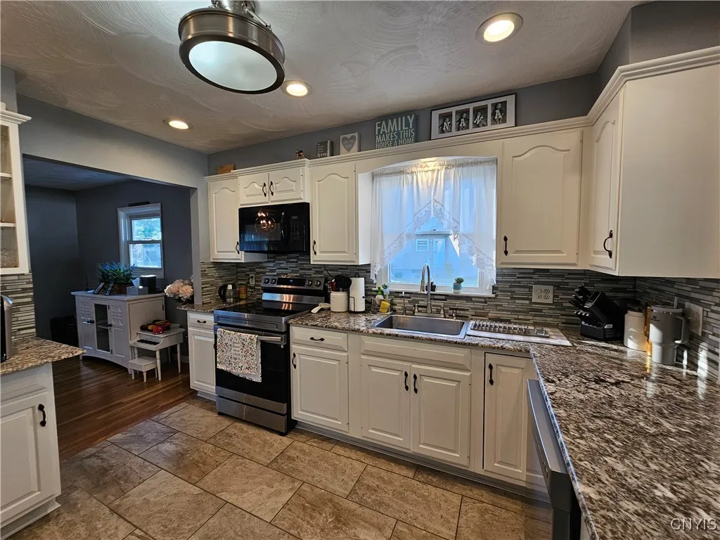 703 Burth Place, Utica, New York 13502, Utica, New York 13502, 3 Bedrooms Bedrooms, 8 Rooms Rooms,2 BathroomsBathrooms,Residential,For Sale,703 Burth Place, Utica, New York 13502,0,S1638295