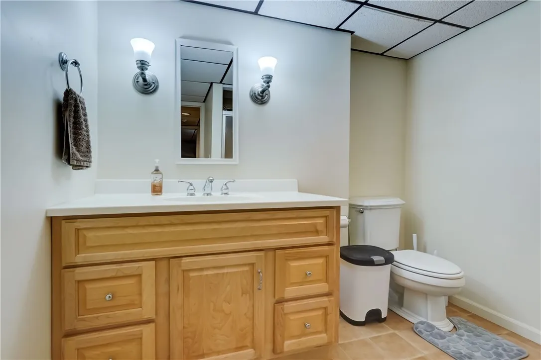 38 Taylor Road, Mendon, New York 14472, Mendon, New York 14472, 5 Bedrooms Bedrooms, 10 Rooms Rooms,3 BathroomsBathrooms,Residential,For Sale,38 Taylor Road, Mendon, New York 14472,0,R1636400