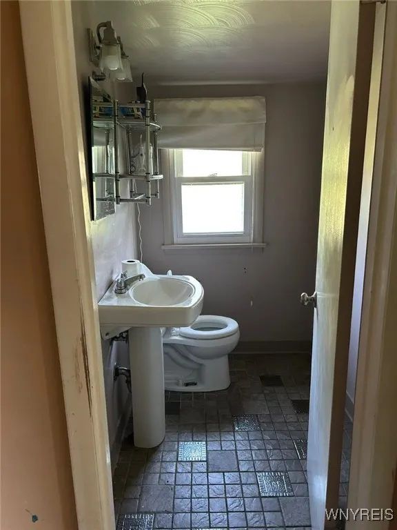 58 Matilda Street, Gates, New York 14606, Gates, New York 14606, 5 Bedrooms Bedrooms, 8 Rooms Rooms,2 BathroomsBathrooms,Residential,For Sale,58 Matilda Street, Gates, New York 14606,0,B1638407