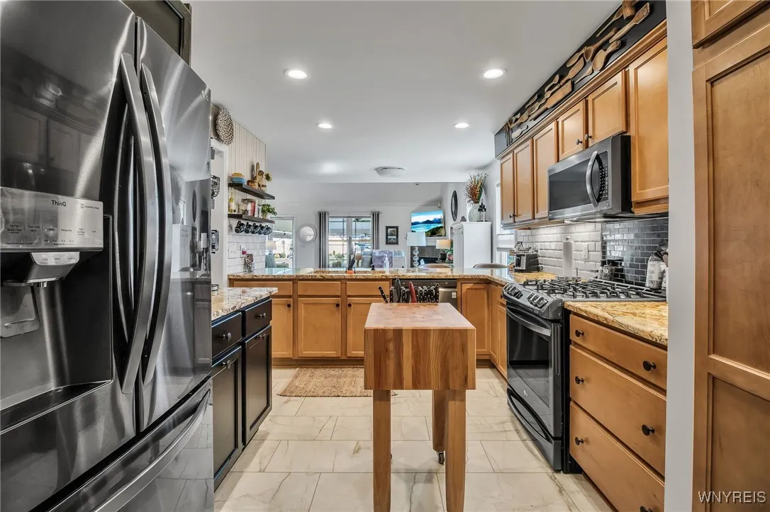 4684 Mosey Lane, Hamburg, New York 14219, Hamburg, New York 14219, 3 Bedrooms Bedrooms, 10 Rooms Rooms,3 BathroomsBathrooms,Residential,For Sale,4684 Mosey Lane, Hamburg, New York 14219,0,B1638400