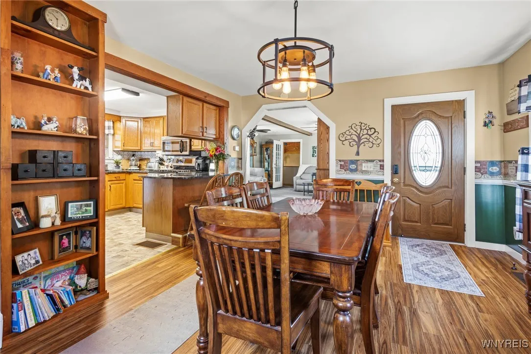 39 Sherman Avenue, Middlebury, New York 14591, Middlebury, New York 14591, 3 Bedrooms Bedrooms, 9 Rooms Rooms,2 BathroomsBathrooms,Residential,For Sale,39 Sherman Avenue, Middlebury, New York 14591,0,B1638300
