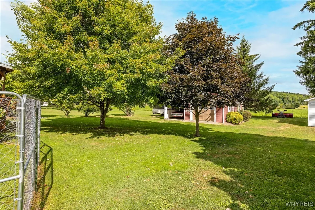 39 Sherman Avenue, Middlebury, New York 14591, Middlebury, New York 14591, 3 Bedrooms Bedrooms, 9 Rooms Rooms,2 BathroomsBathrooms,Residential,For Sale,39 Sherman Avenue, Middlebury, New York 14591,0,B1638300