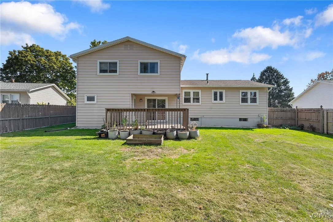 4960 Harvest Lane, Clay, New York 13088, Clay, New York 13088, 3 Bedrooms Bedrooms, 8 Rooms Rooms,2 BathroomsBathrooms,Residential,For Sale,4960 Harvest Lane, Clay, New York 13088,0,S1637395