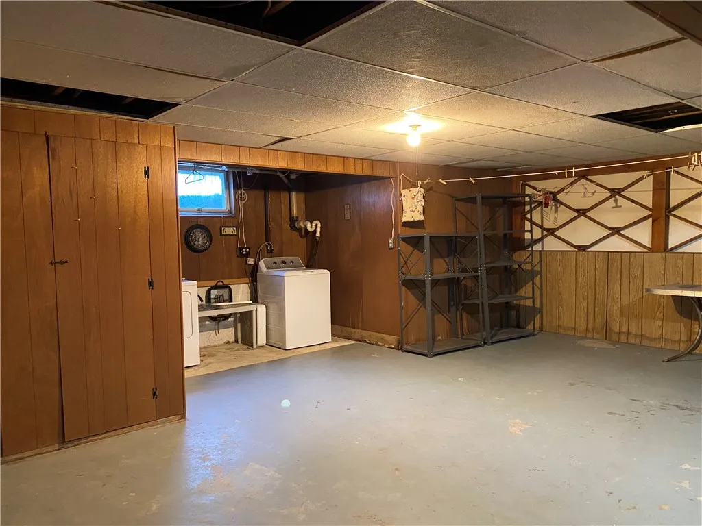 8605 State Route 21, Naples, New York 14512, Naples, New York 14512, 4 Bedrooms Bedrooms, 12 Rooms Rooms,3 BathroomsBathrooms,Residential,Closed,8605 State Route 21, Naples, New York 14512,0,R1638045