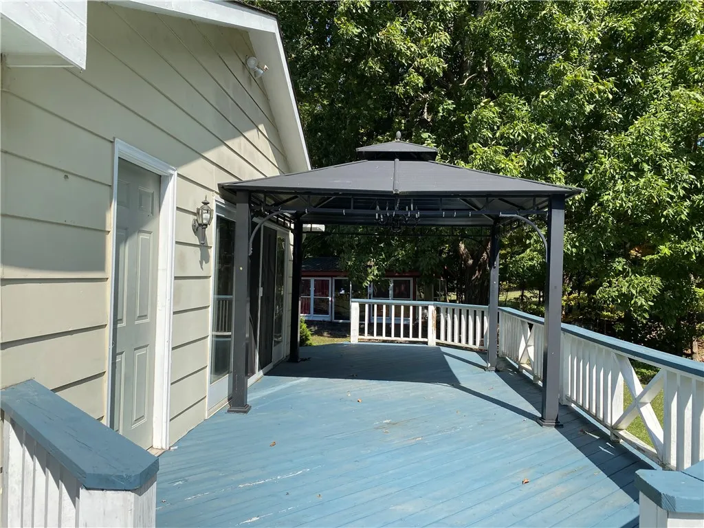8605 State Route 21, Naples, New York 14512, Naples, New York 14512, 4 Bedrooms Bedrooms, 12 Rooms Rooms,3 BathroomsBathrooms,Residential,Closed,8605 State Route 21, Naples, New York 14512,0,R1638045