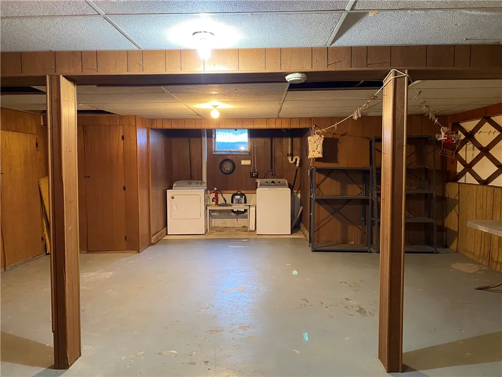 8605 State Route 21, Naples, New York 14512, Naples, New York 14512, 4 Bedrooms Bedrooms, 12 Rooms Rooms,3 BathroomsBathrooms,Residential,Closed,8605 State Route 21, Naples, New York 14512,0,R1638045