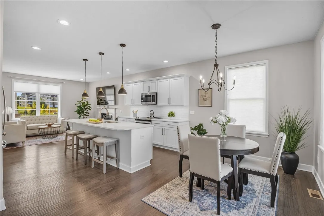 75 Thompson Lane, Canandaigua City, New York 14424, Canandaigua City, New York 14424, 2 Bedrooms Bedrooms, 5 Rooms Rooms,2 BathroomsBathrooms,Residential,For Sale,75 Thompson Lane, Canandaigua City, New York 14424,0,R1635721