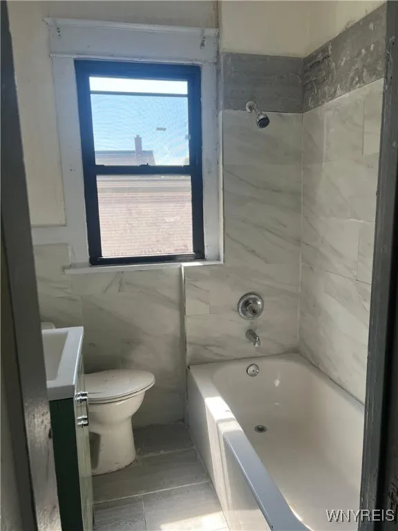 372 Watson Street, Buffalo, New York 14212, Buffalo, New York 14212, 4 Bedrooms Bedrooms, ,2 BathroomsBathrooms,Residential,For Sale,372 Watson Street, Buffalo, New York 14212,0,B1636128