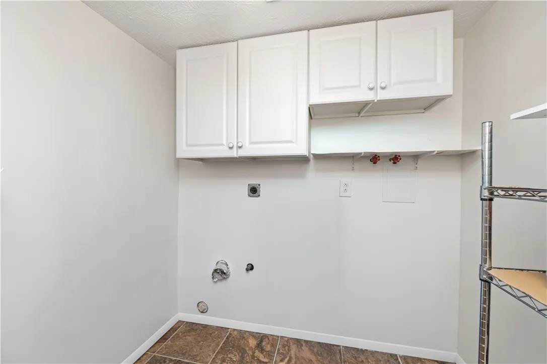 114 Norwich Drive, Ogden, New York 14624, Ogden, New York 14624, 3 Bedrooms Bedrooms, 6 Rooms Rooms,1 BathroomBathrooms,Residential,Closed,114 Norwich Drive, Ogden, New York 14624,0,R1637546