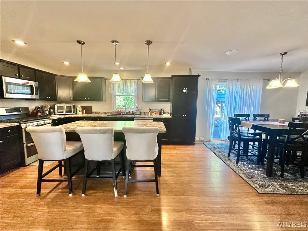 6314 White Oak, Hamburg, New York 14085, Hamburg, New York 14085, 3 Bedrooms Bedrooms, 8 Rooms Rooms,2 BathroomsBathrooms,Residential,For Sale,6314 White Oak, Hamburg, New York 14085,0,B1637813