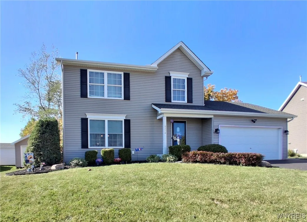 6314 White Oak, Hamburg, New York 14085, Hamburg, New York 14085, 3 Bedrooms Bedrooms, 8 Rooms Rooms,2 BathroomsBathrooms,Residential,For Sale,6314 White Oak, Hamburg, New York 14085,0,B1637813