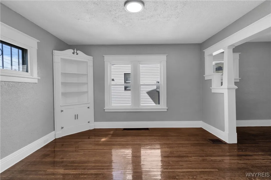 153 Stockbridge Avenue, Buffalo, New York 14215, Buffalo, New York 14215, 3 Bedrooms Bedrooms, 6 Rooms Rooms,1 BathroomBathrooms,Residential,For Sale,153 Stockbridge Avenue, Buffalo, New York 14215,0,B1633418