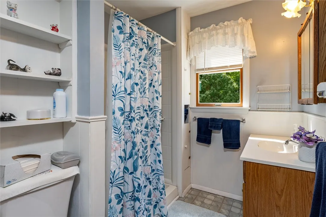 457 Jefferson Avenue, Perinton, New York 14450, Perinton, New York 14450, 4 Bedrooms Bedrooms, 6 Rooms Rooms,2 BathroomsBathrooms,Residential,Closed,457 Jefferson Avenue, Perinton, New York 14450,0,R1637099